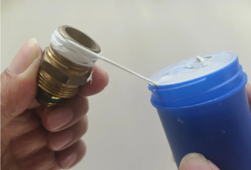 HiGlue 55 thread sealing cord Immediate full pressure sealing ptfe cord pipe thread Sealing Cord