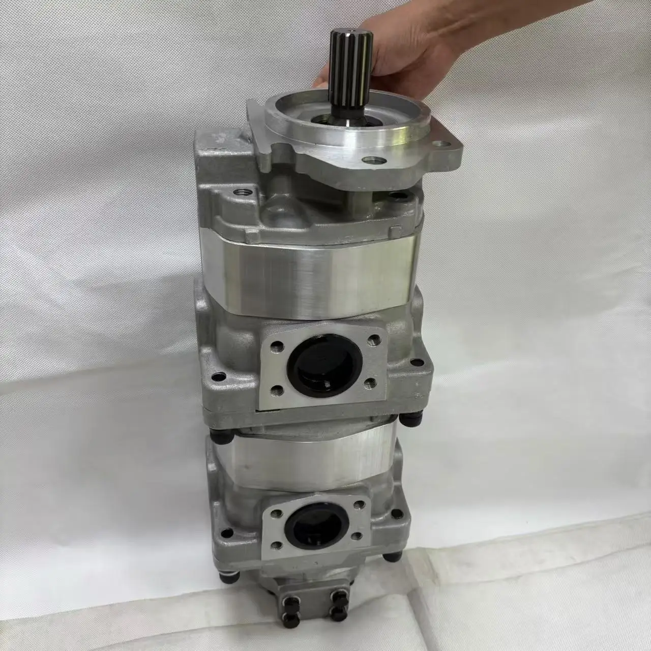 hydraulic gear pump WA380/400-5 705-55-33080  loader hydraulic work pump 705-51-30600  705-21-38100 7052138100 loader pump
