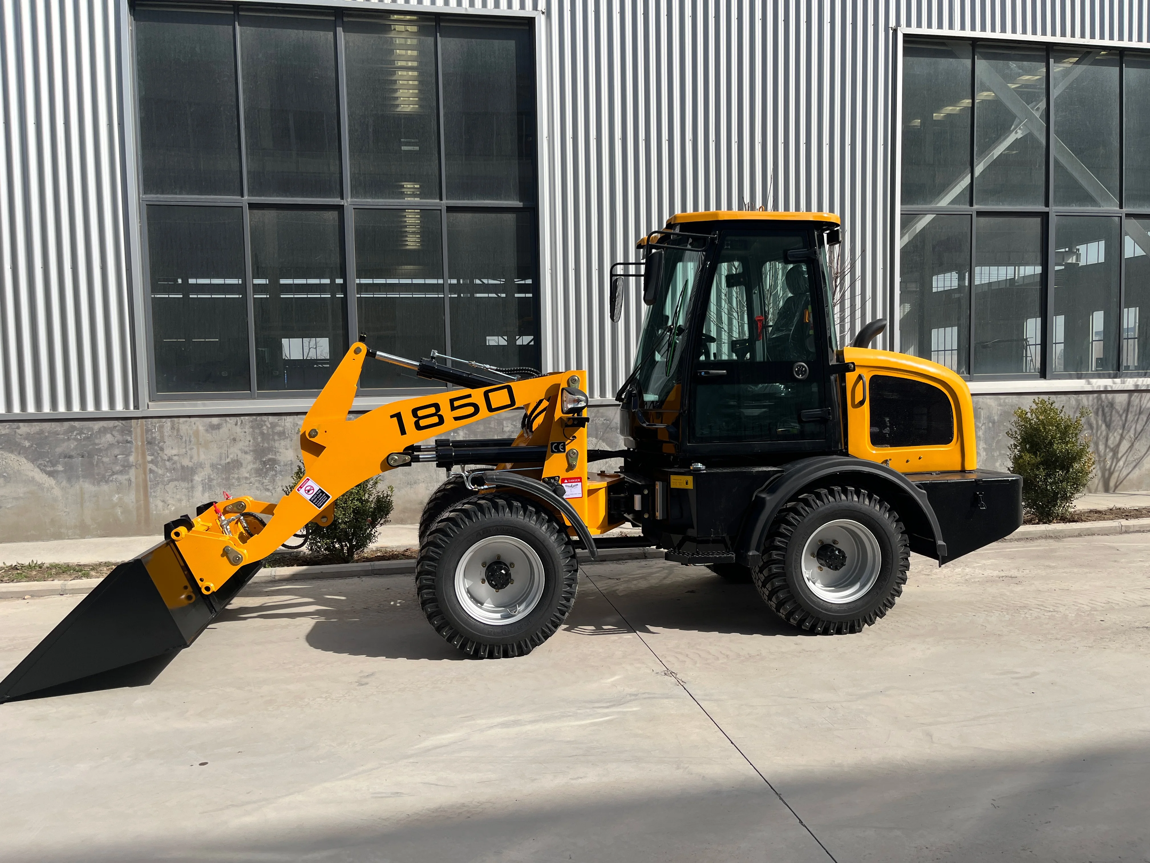 Earth-moving construction machinery telescopic mini skid steer wheel loader front end  wheel loadr