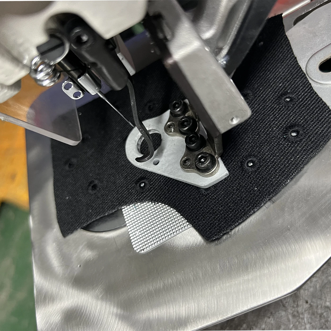 Computer fully automatic Hat making sewing machine HK-1907D