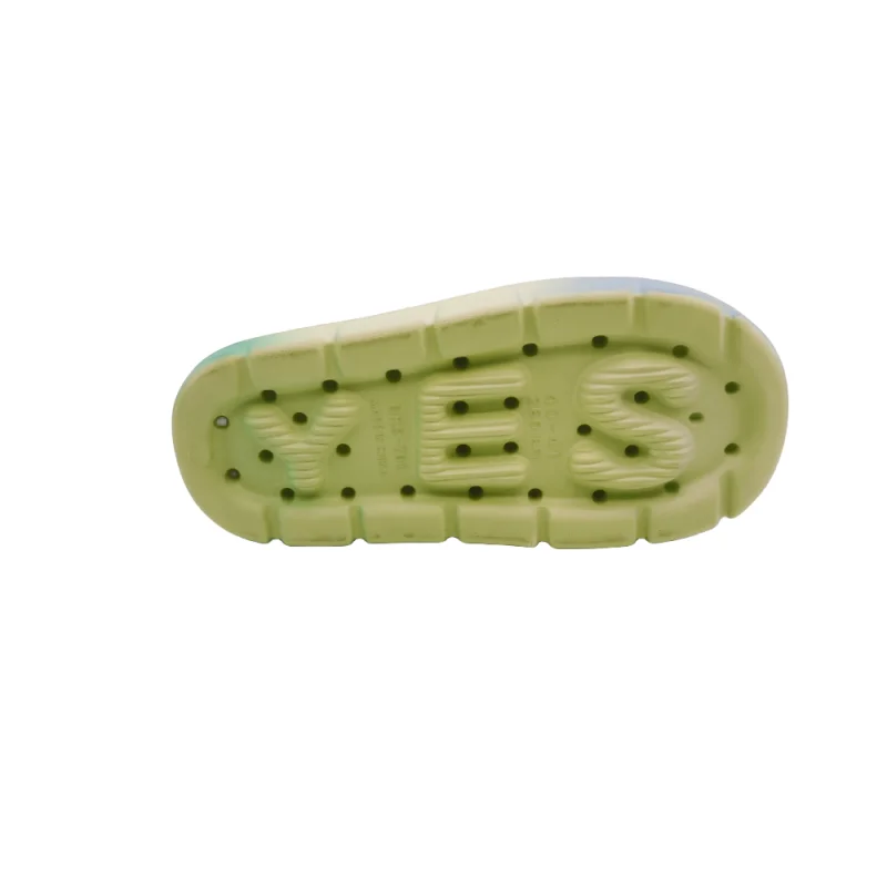2024 new EVA non-slip indoor outdoor beach slippers Soft thick sole casual sandals cloud cushioned slippers