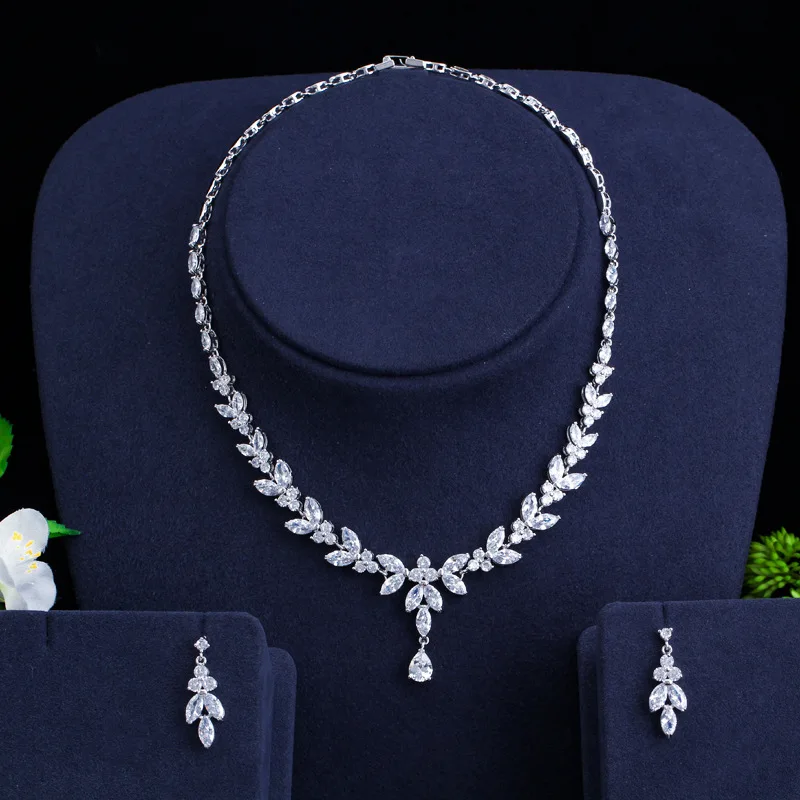 
2021 Factory price latest design pendant 925 sterling silver diamond necklace 
