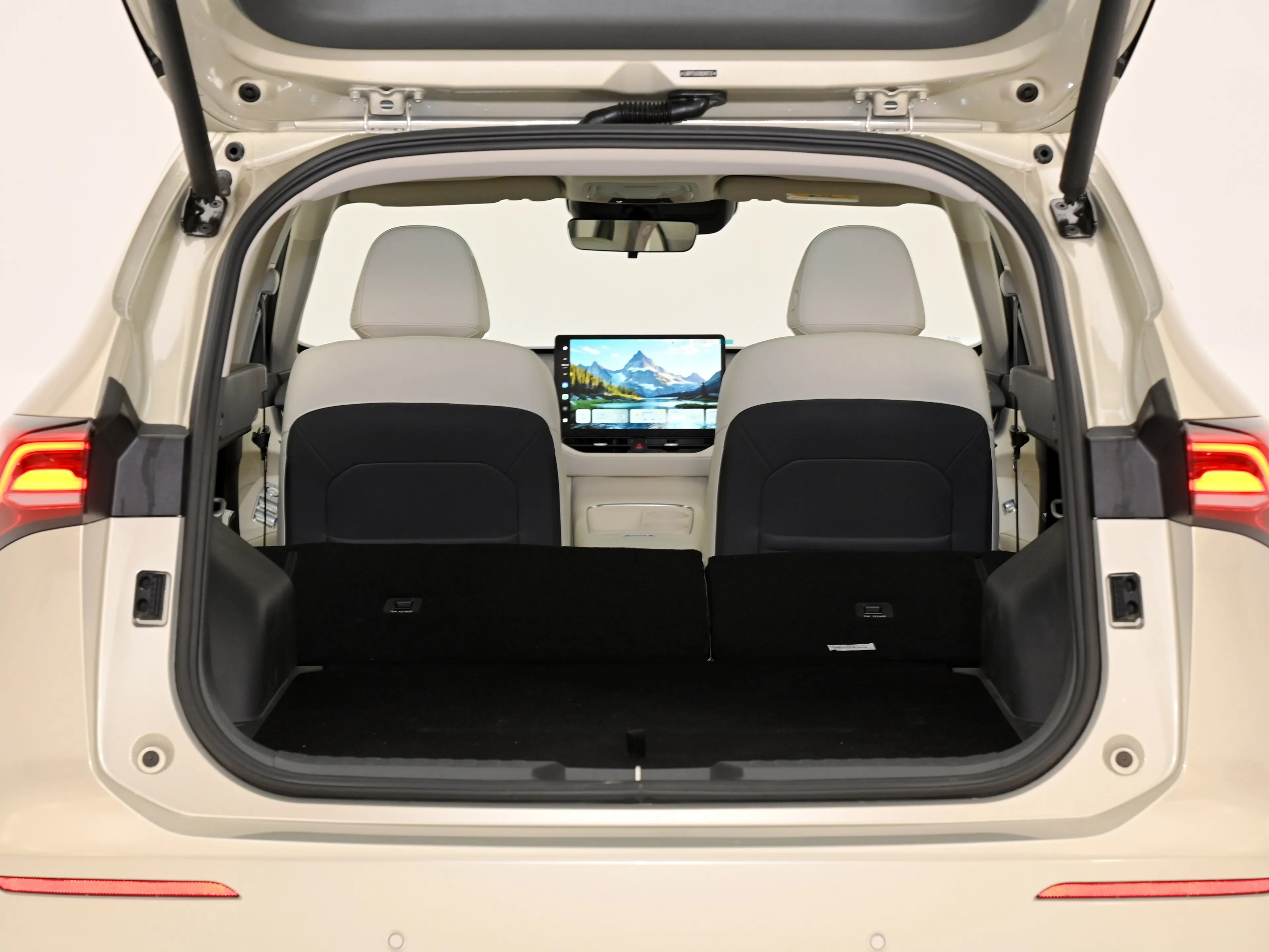 Chinese Supplier GWM Haval H6 2024 1.5T FWD SUV Gasoline Great Wall Economy Car 4wd PHEV Used