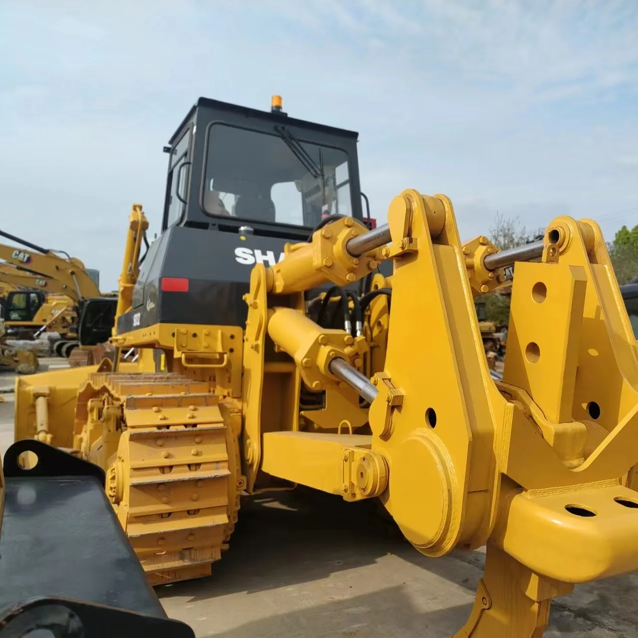 Used SD22 bulldozer China shantui sd22 sd32 very good quality bulldozer shantui sd16 bulldozer price cost-effective