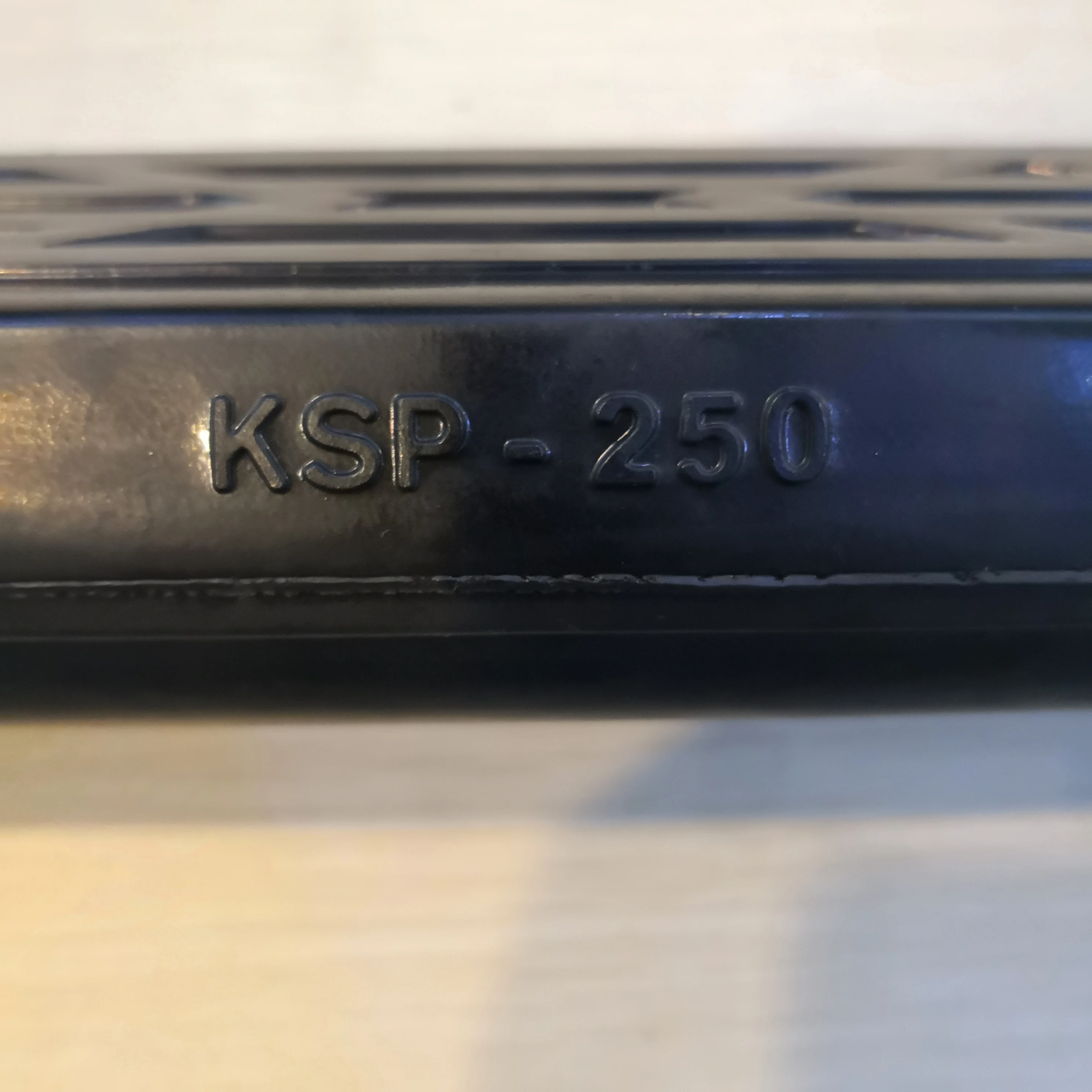 Подъемные резиновые сенсорной панели на болтах типа KSP-250