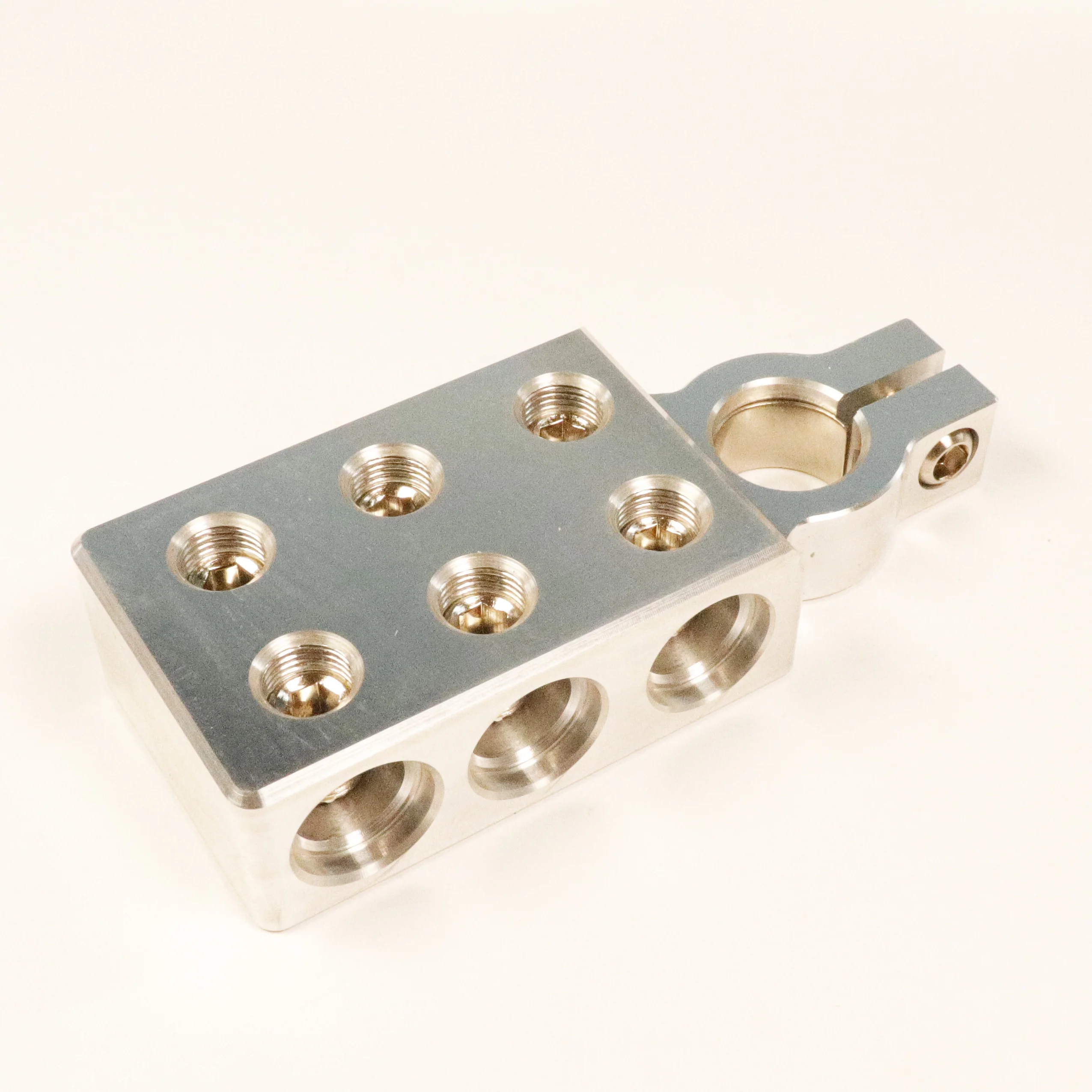 High quality amplifier aluminum CNC battery connector