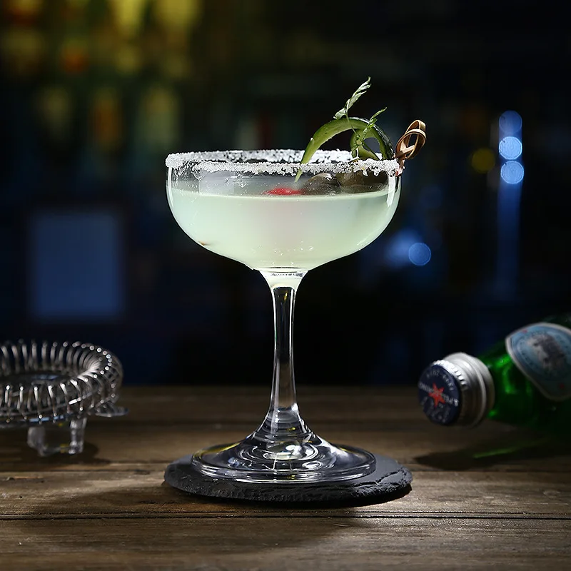 Bright crystal glass classical Martini cocktail glass  butterfly Tower Cup wine set wine glass