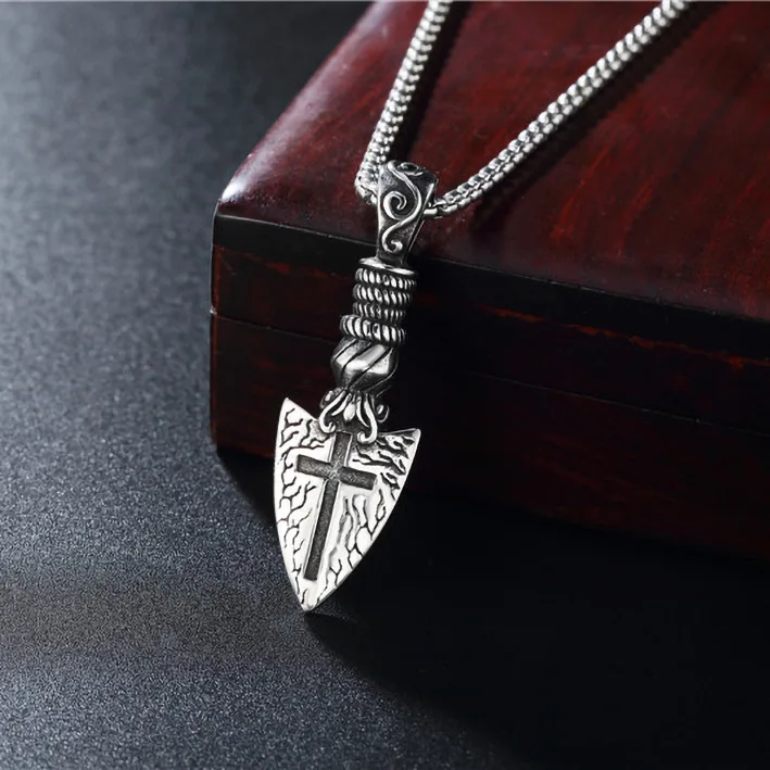 2023 Hot Selling Stainless Steel Necklace Flame Vintage Cross Punk Holy Spear Head Spear of Destiny Pendant Necklace