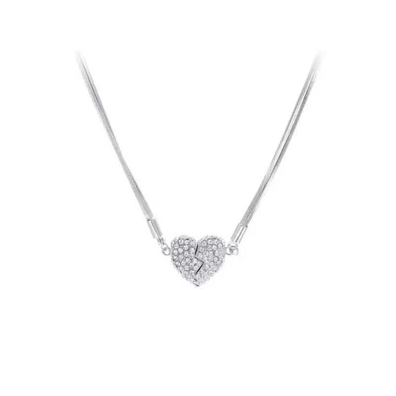 High Grade Heart Shaped Magnetic Love Necklace for Women Niche Design Chain Love Heart Pendant Necklace