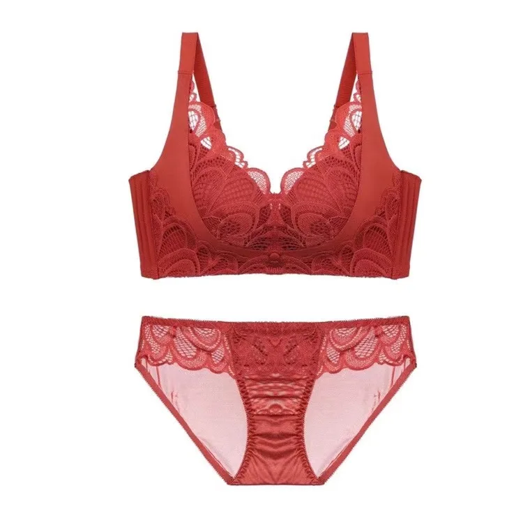 Beautiful Summer Lace Non-Slip Upper Support Breathable Sweat-Absorbent Bra Underwear Suit Seamless Halter Push-up Design