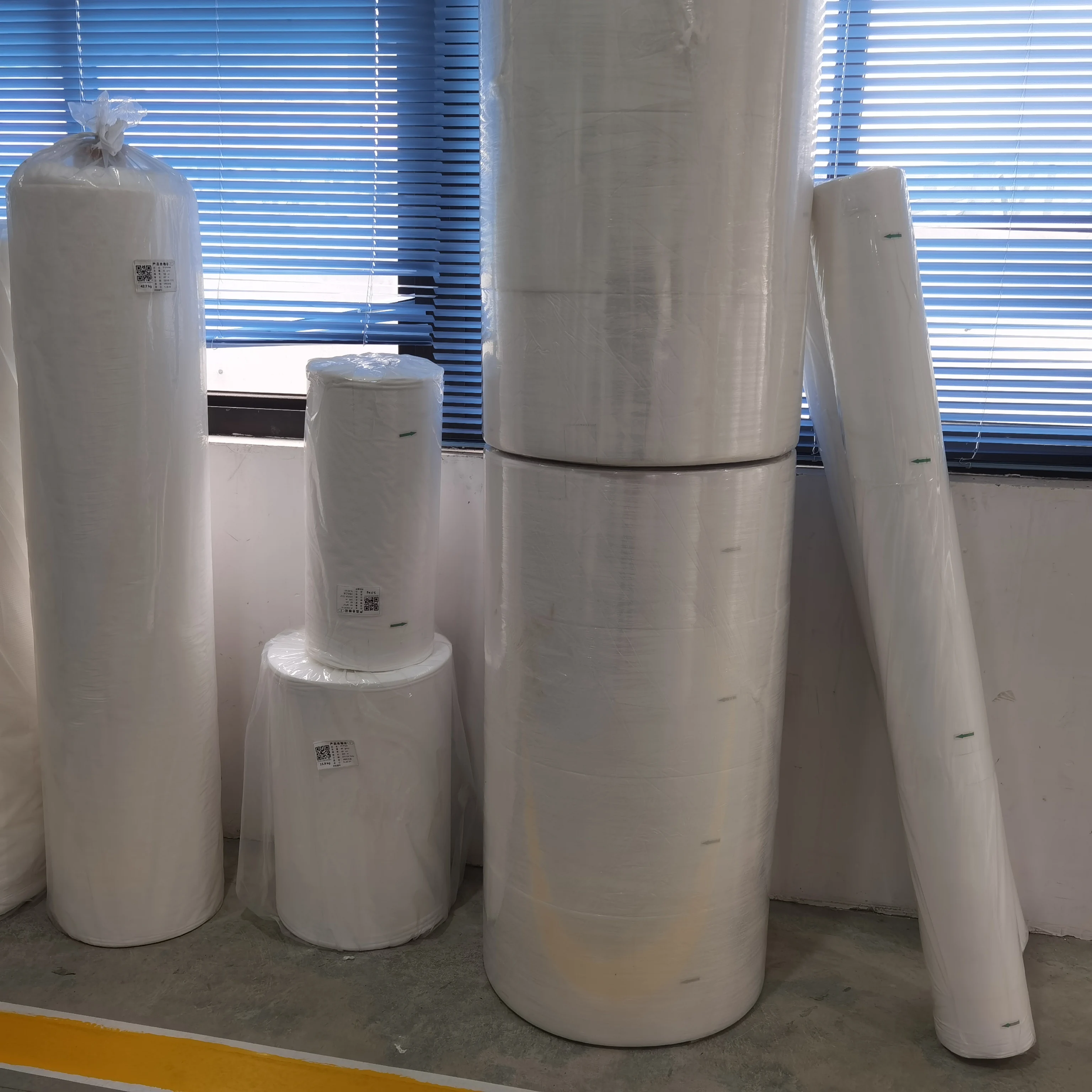 Spunlace Non Woven Customization Wood Pulp Viscose Parallel Cross Pearl Spunlace Nonwoven Fabric  for Washcloth Jumbo Rolls