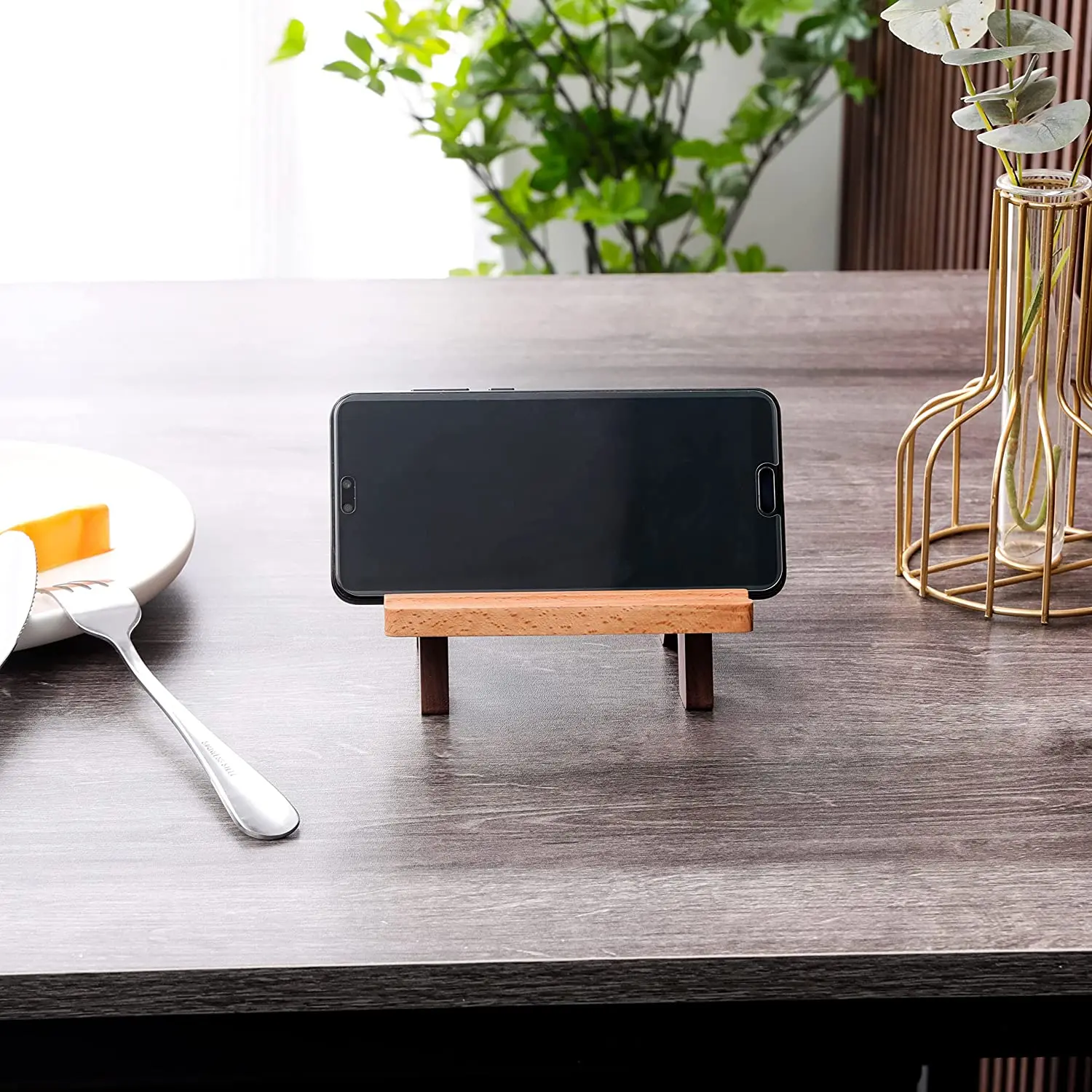 Cell Phone Stand Wooden Desktop Mobile Phone Holder Garden Bench Shaped Cute Phone Stand with Charging Port