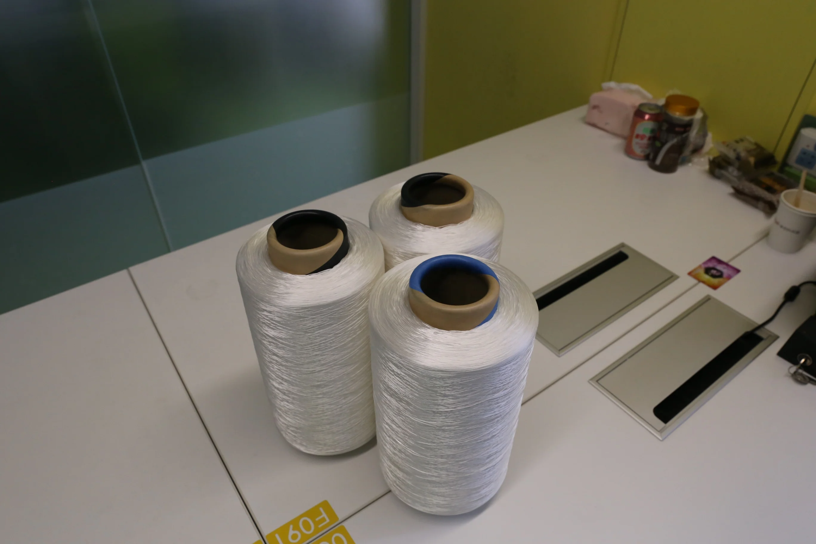 
Wear well 50-20 D white UHMWPE carbon high strength yarn fiber twisted uhmwpe fiber 