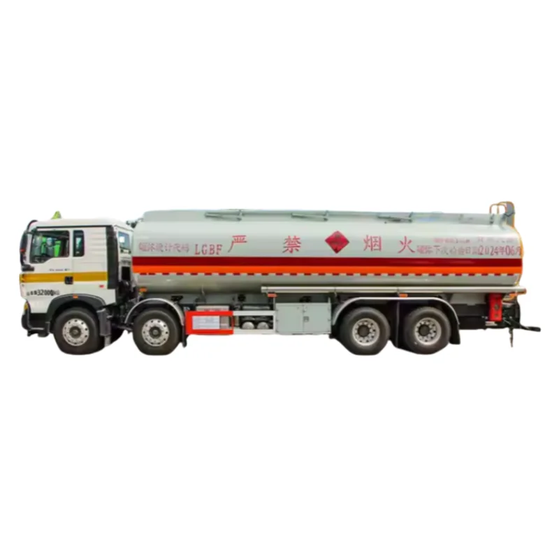 SINOTRUK HOWO Новый 5000L Стальной Топливный бак грузовик дизельный двигатель механическая коробка передач 8x4 привод нового поколения автоцистерна