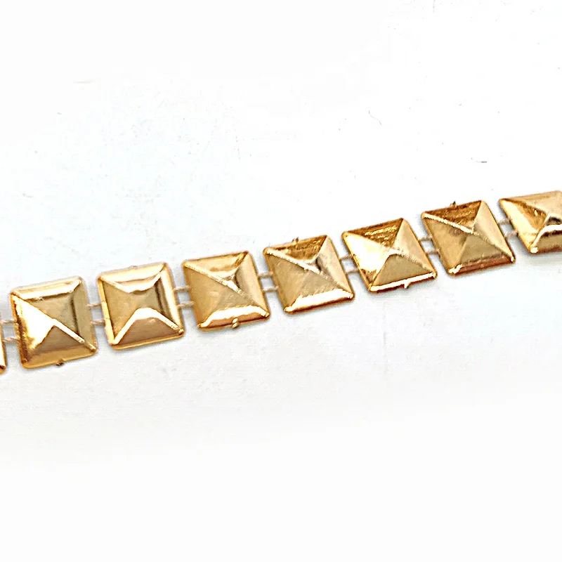 wholesale one row gold Pyramid shape plastic polypropylene trimming roll rhinestone sequins ribbon cup chain for garment decor