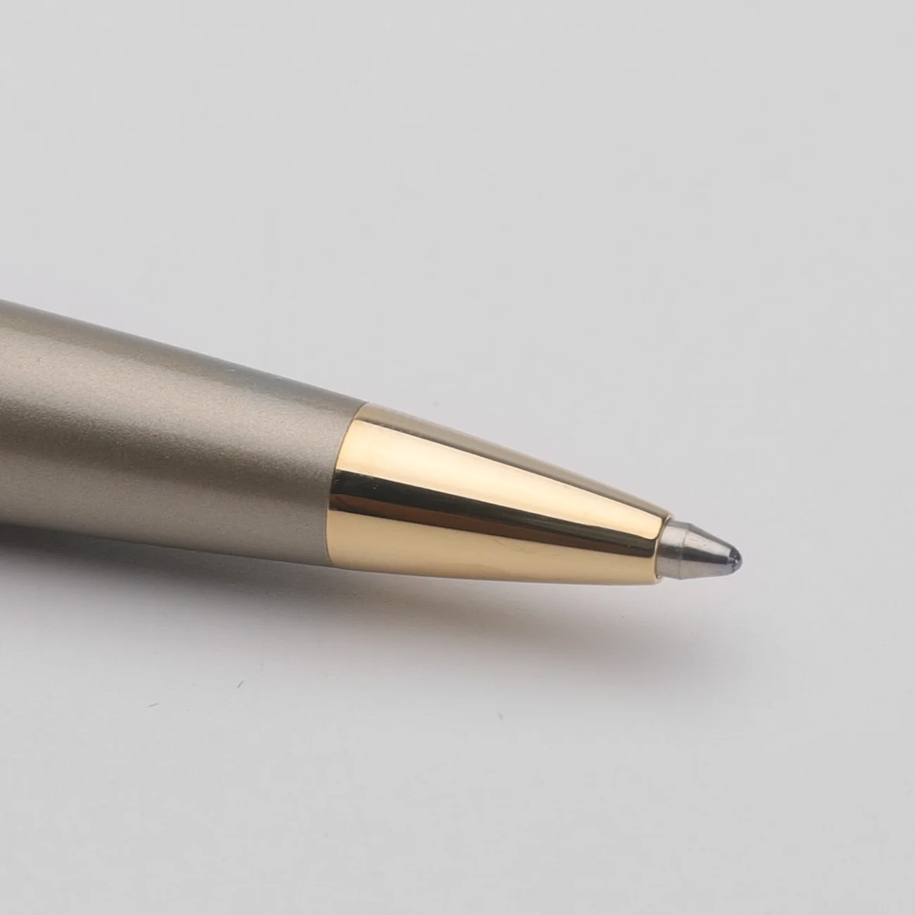 Customized Design Copper Ball Pen With Satin Nickle Plated Gold Trim for Office Gift