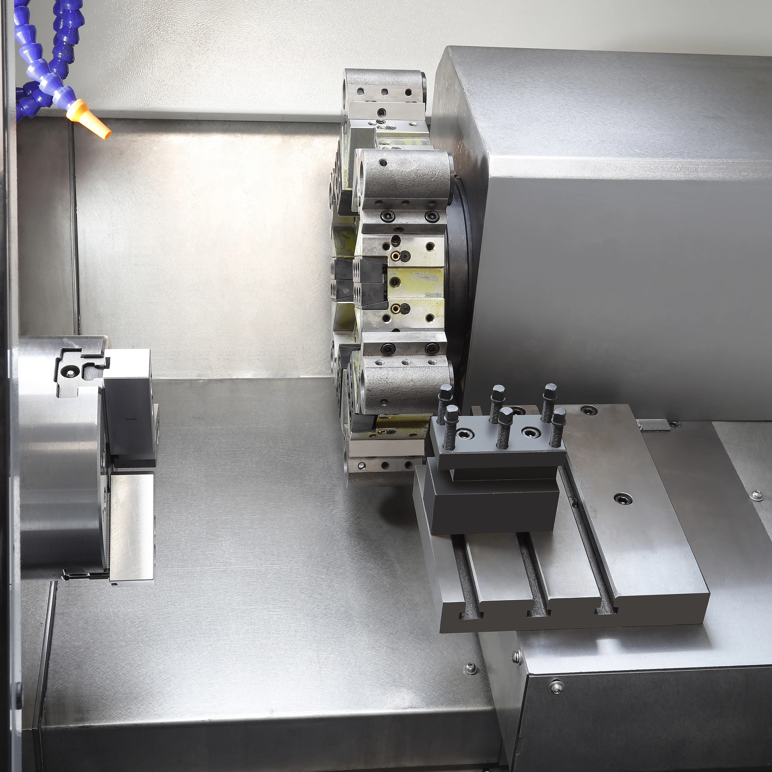 SL6 Horizontal CNC Slant Bed Lathe with High Speed Integrated Body Structure hydraulic chuck