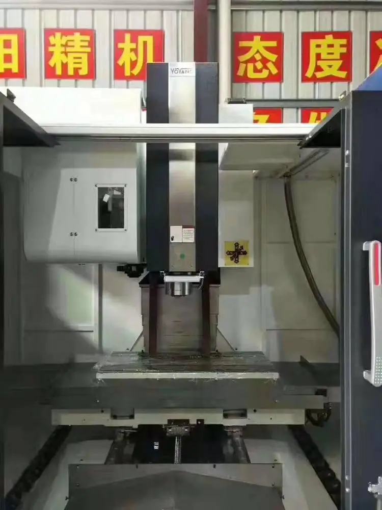  Подержанный металлический вертикальный фрезерный станок с ЧПУ CHAOQUN VMC 850