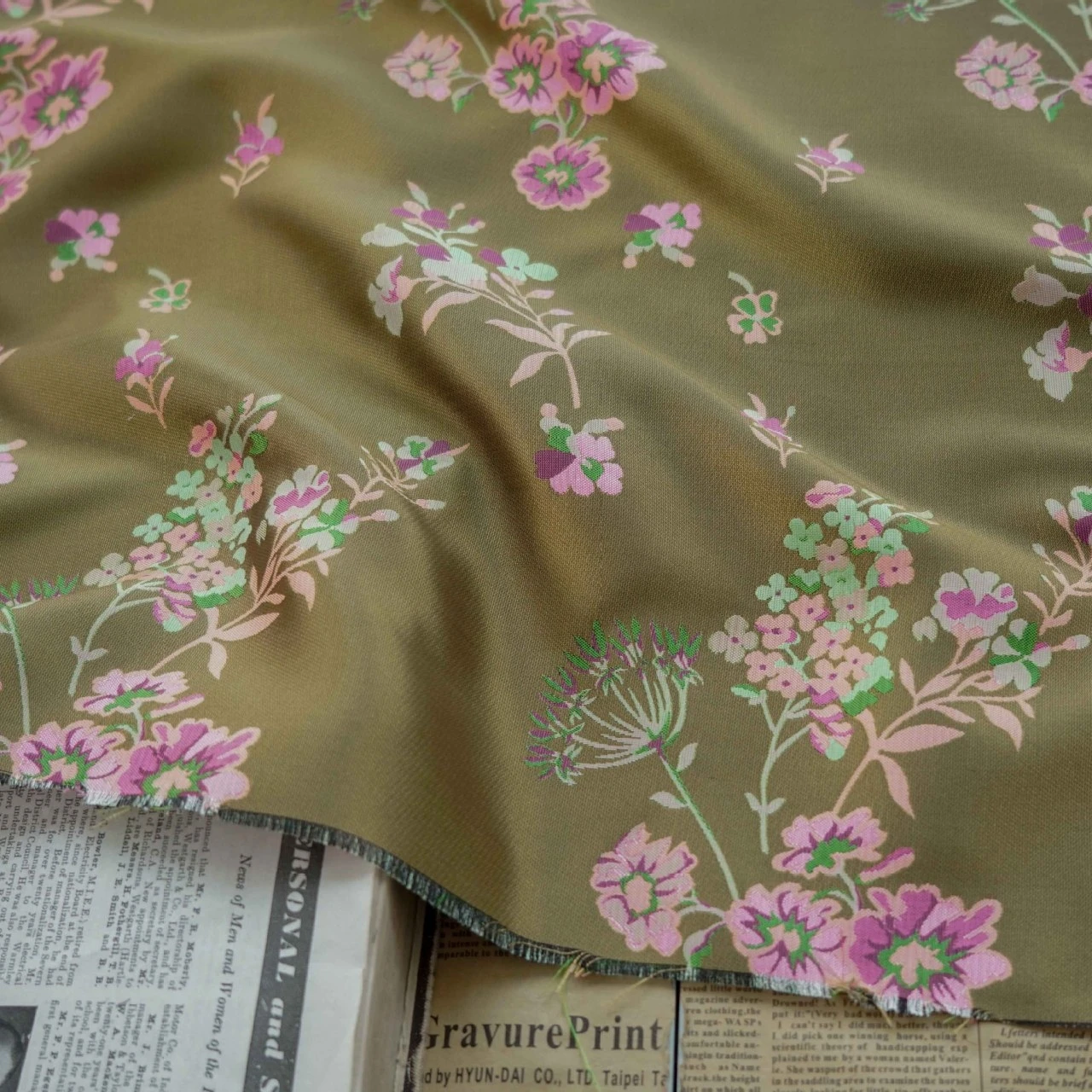 Top fashion Soft and smooth antique Hanfu vintage flower cheongsam yarn-dyed fabric for skirt