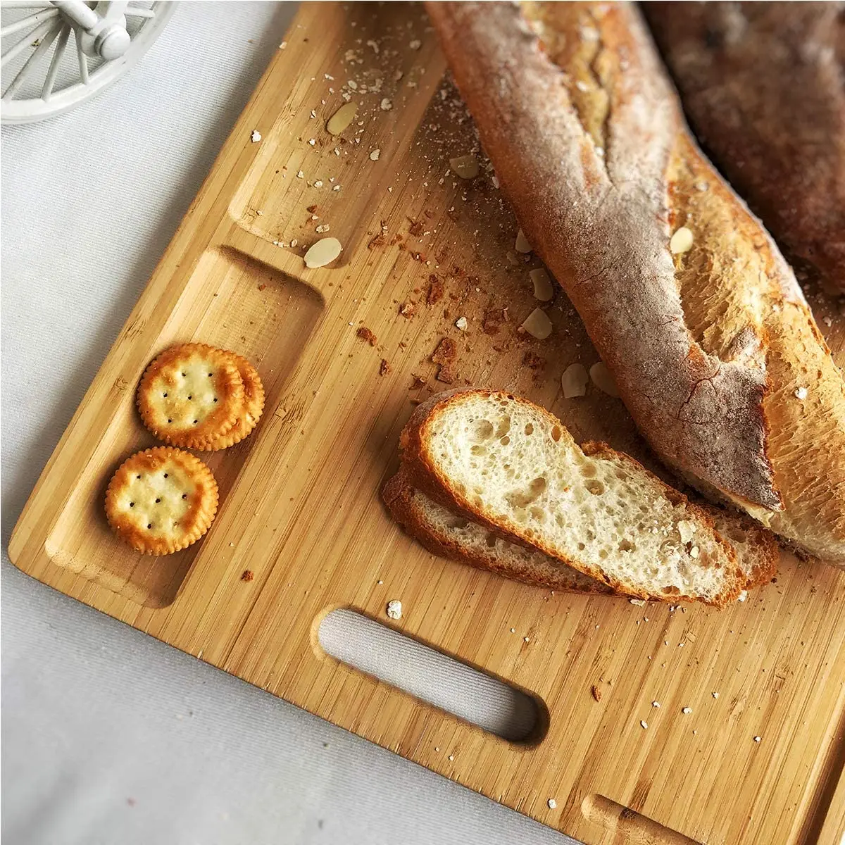  Многофункциональные кухонные аксессуары большая Деревянная Органическая Бамбуковая разделочная доска с желобом для