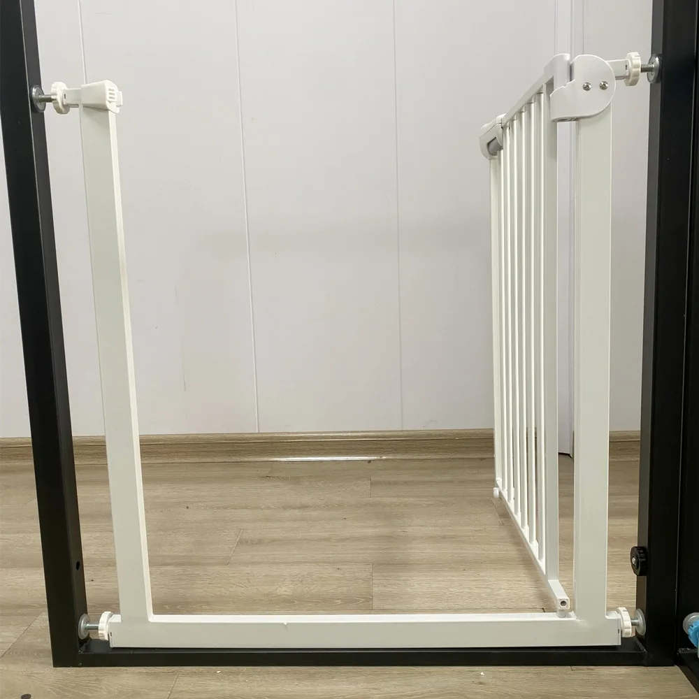 Easy To Install Without Drilling Wall Baby Protection Door Gate Barrier Wide Adjustable Retractable Safety Baby Gate