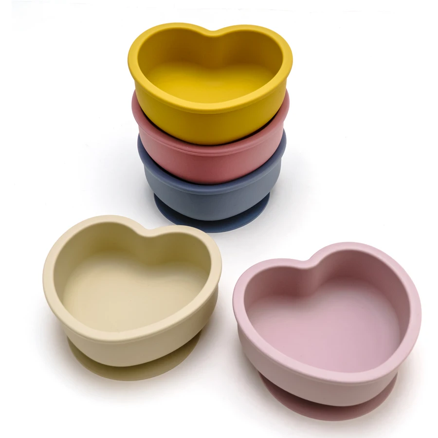 New Arrival Custom Safety And Durable Cute Heart Shape Soft Silicone Suction Bowl And Spoon Feeding Set