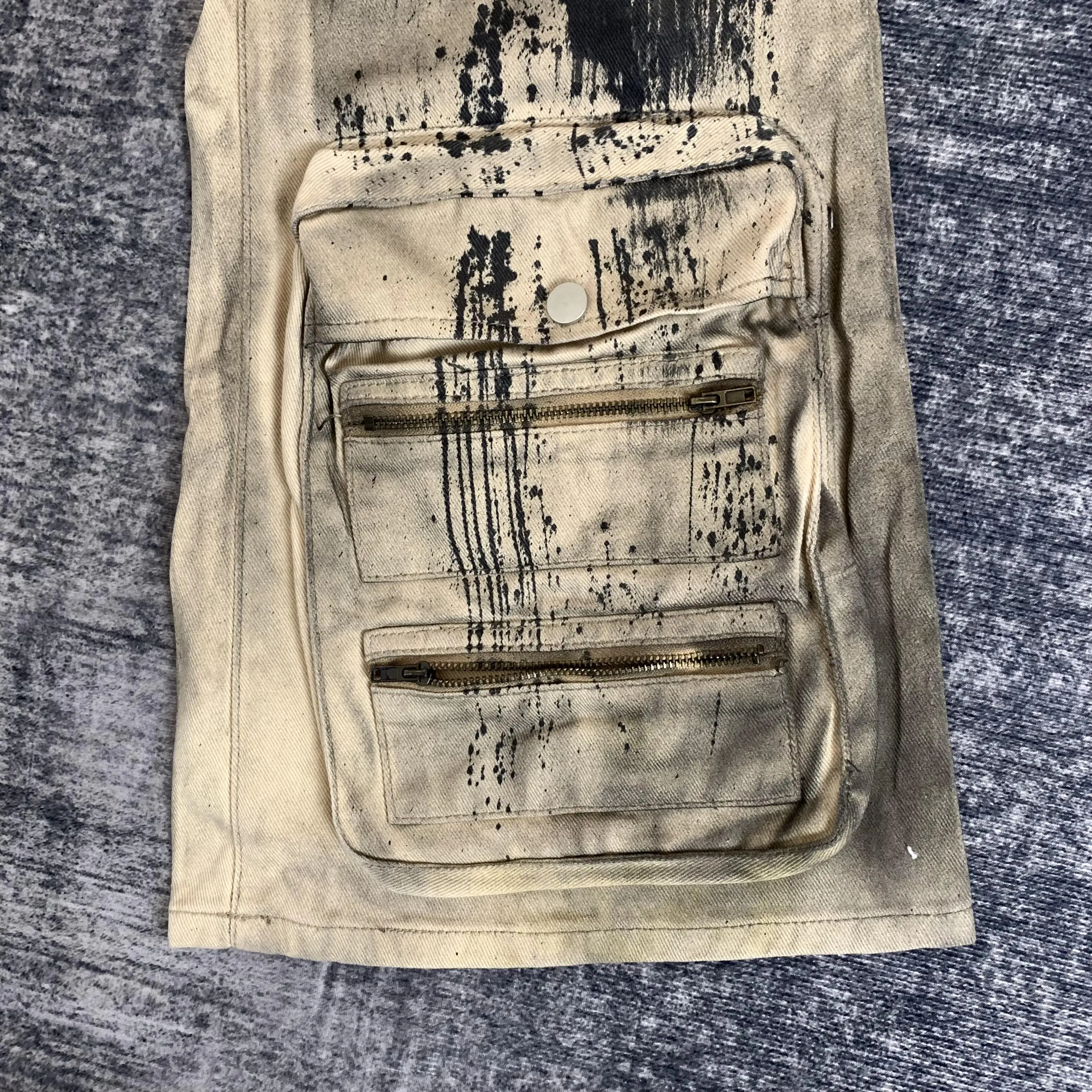 DENIMGUYS American Hip Hop Style Retro Dirty Graffiti Paint Men And Women Cargo Pants Jeans