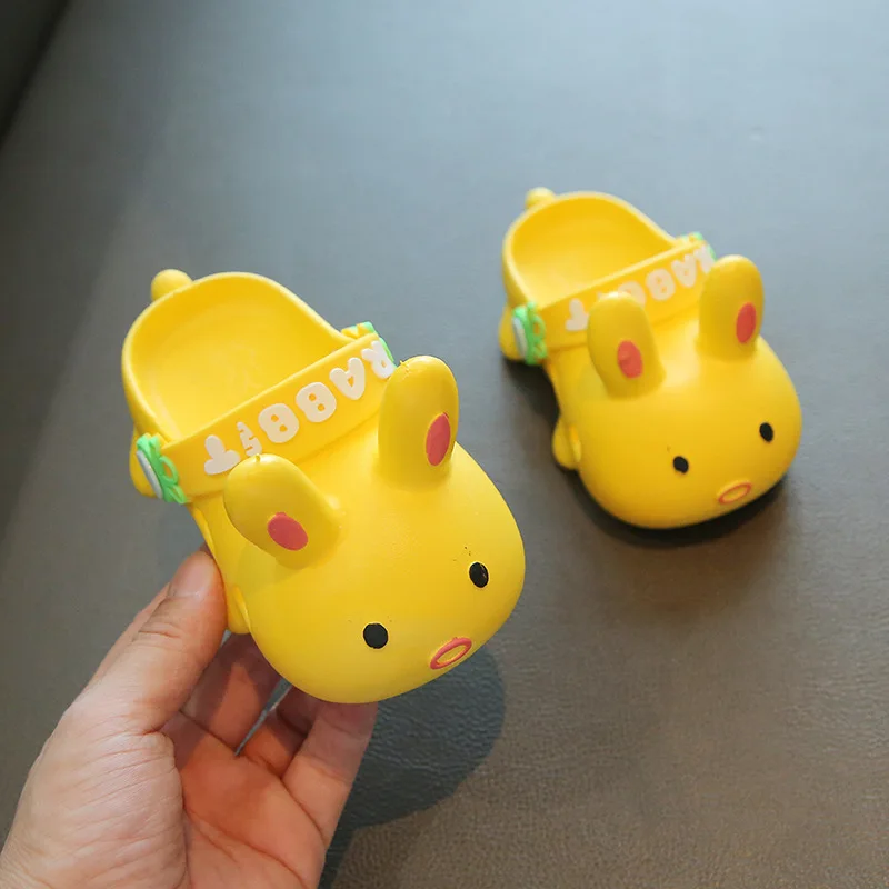 2022 New Summer Baby Sandals Cute 3D Cartoon Animal Rabbit Pattern Anti Slip PVC Beach Flat Garden Shoes Clog