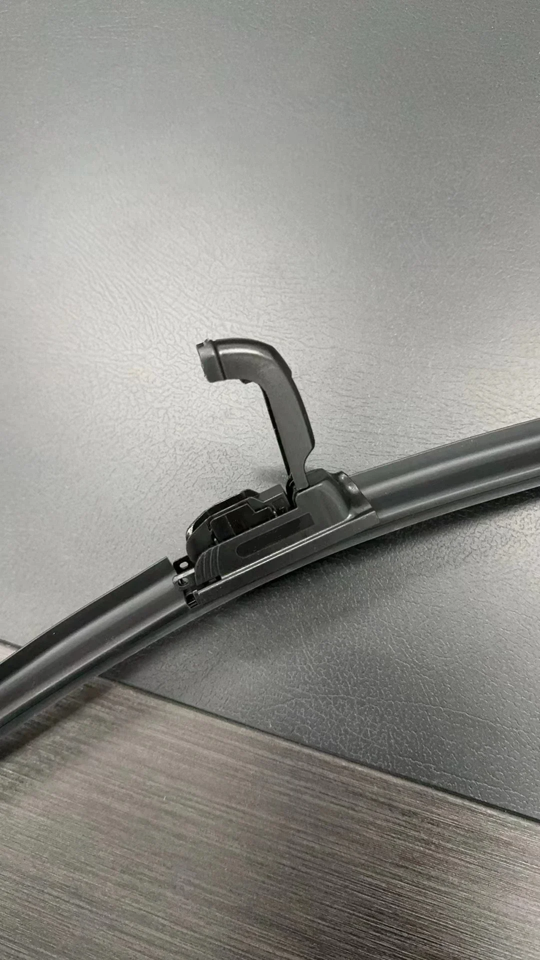 Universal Wipers for Auto Car Accessories Flat Wiper Blade Windshield Wiper Arm Fit for U/J HOOK