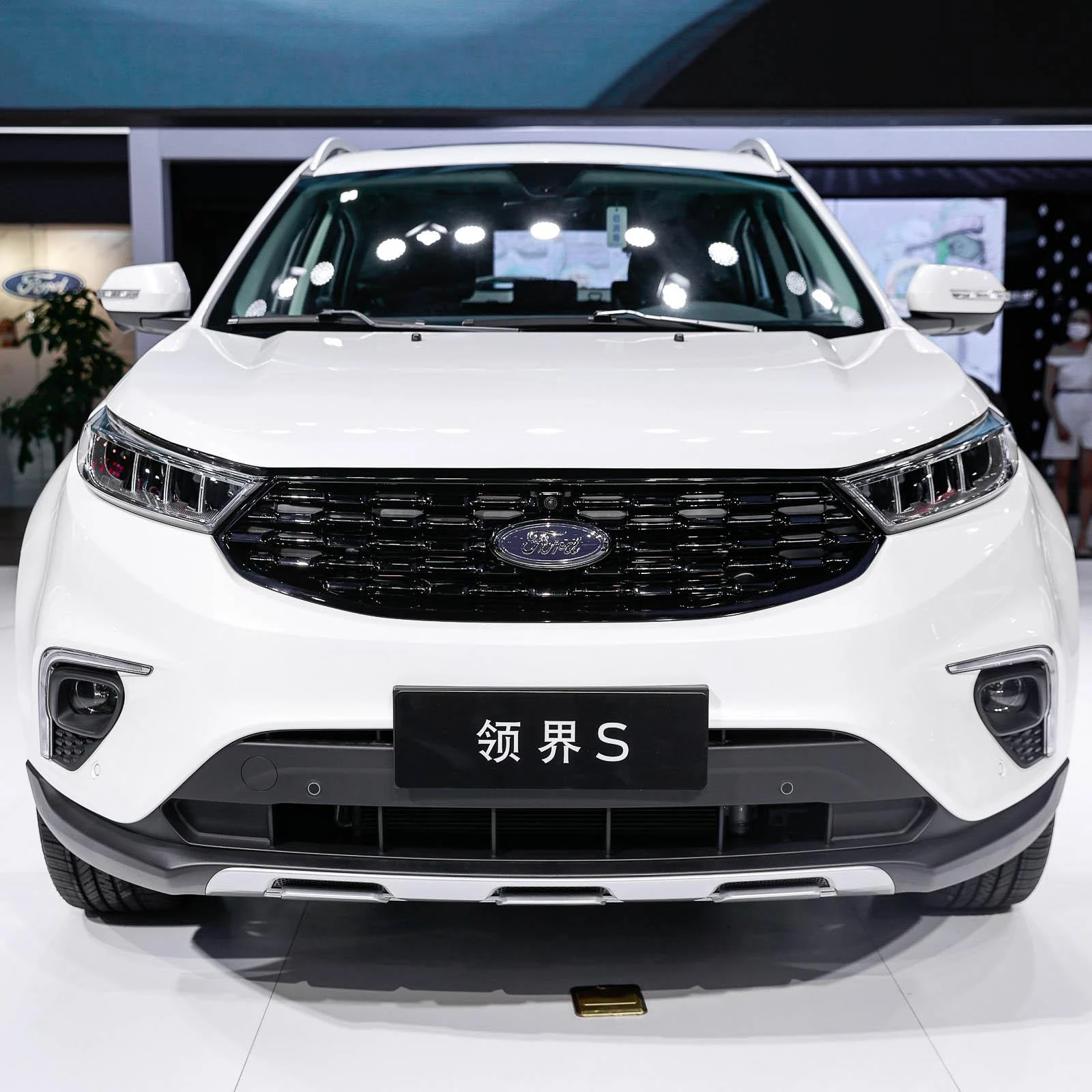 FORD MUSTANG MACH E F150 FOCUS TRANSIT EXPLORER BRONCO EDGE PLUS ESCAPE PHEV District б/у электромобиль