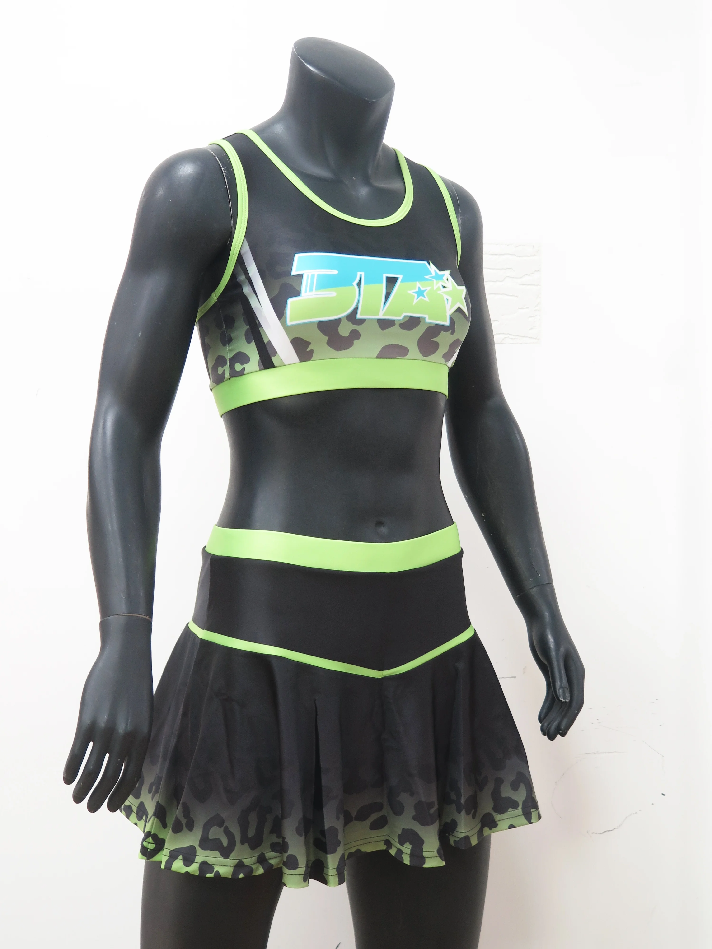 Mamre Cheerleading Uniforms Customized Spandex Cheer Costume Competition Wear Wholesale