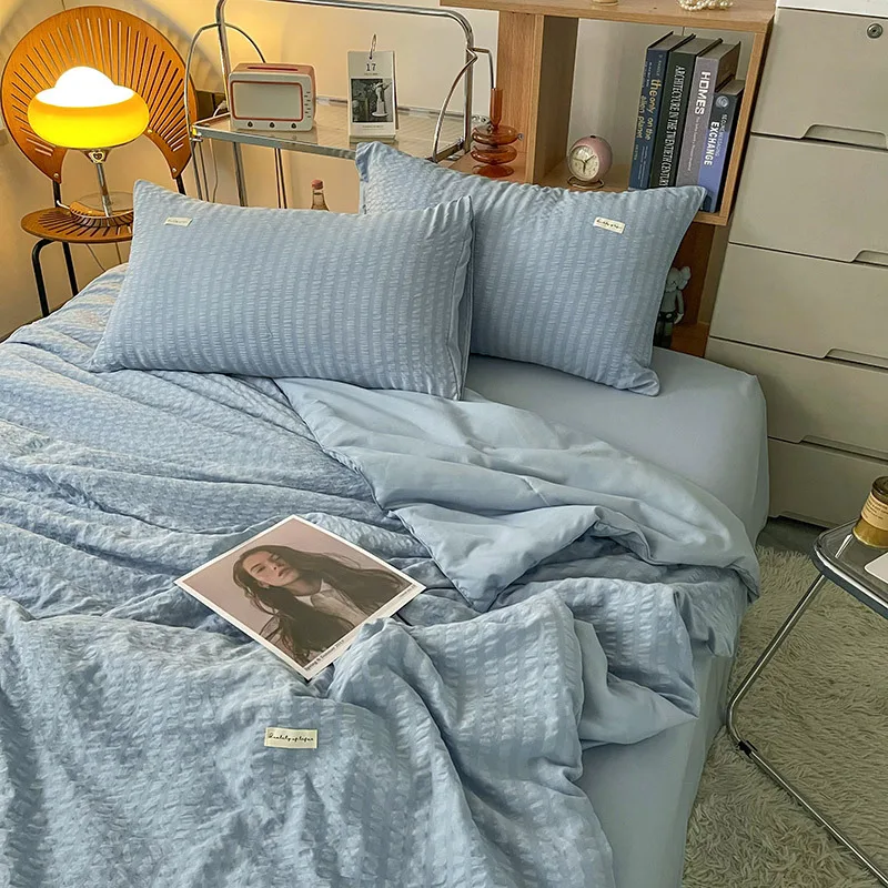 Изготовлено из высококачественных материалов, супер мягкое шелковое одеяло ручной работы в общежитии