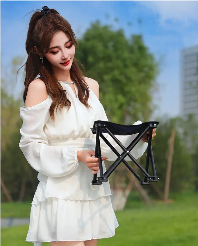 Portable Collapsible Stool Folding Chair Portable Fishing Chair Camping Stool Seat Camouflage Folding Stool Recreational Fishing