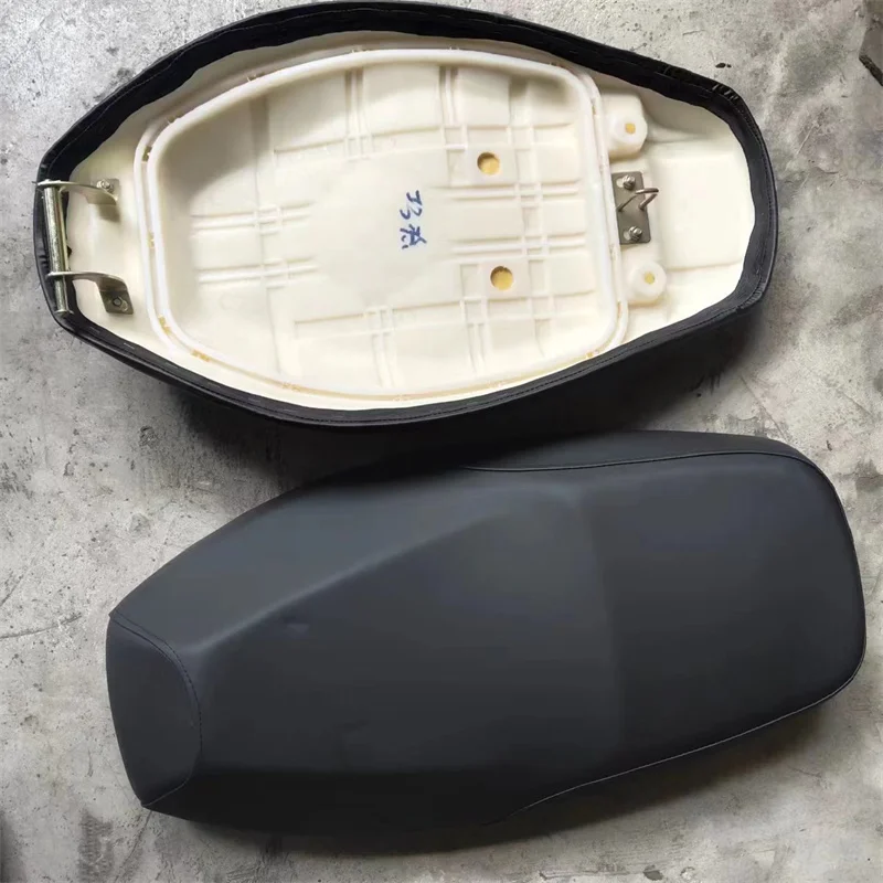 Direct Sale Motorcycle Seat Saddle Scooter Qiaoge GY6 125CC Electric Scooter Seat for Yamaha Scooter