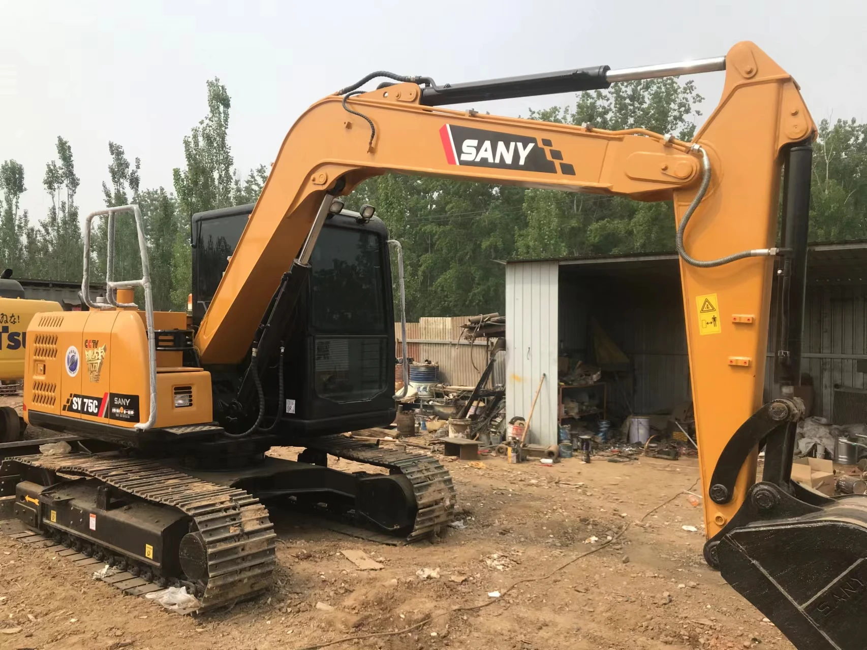 2020 almost new brand original SANY75 mini excavator in good conditions and low price for sale