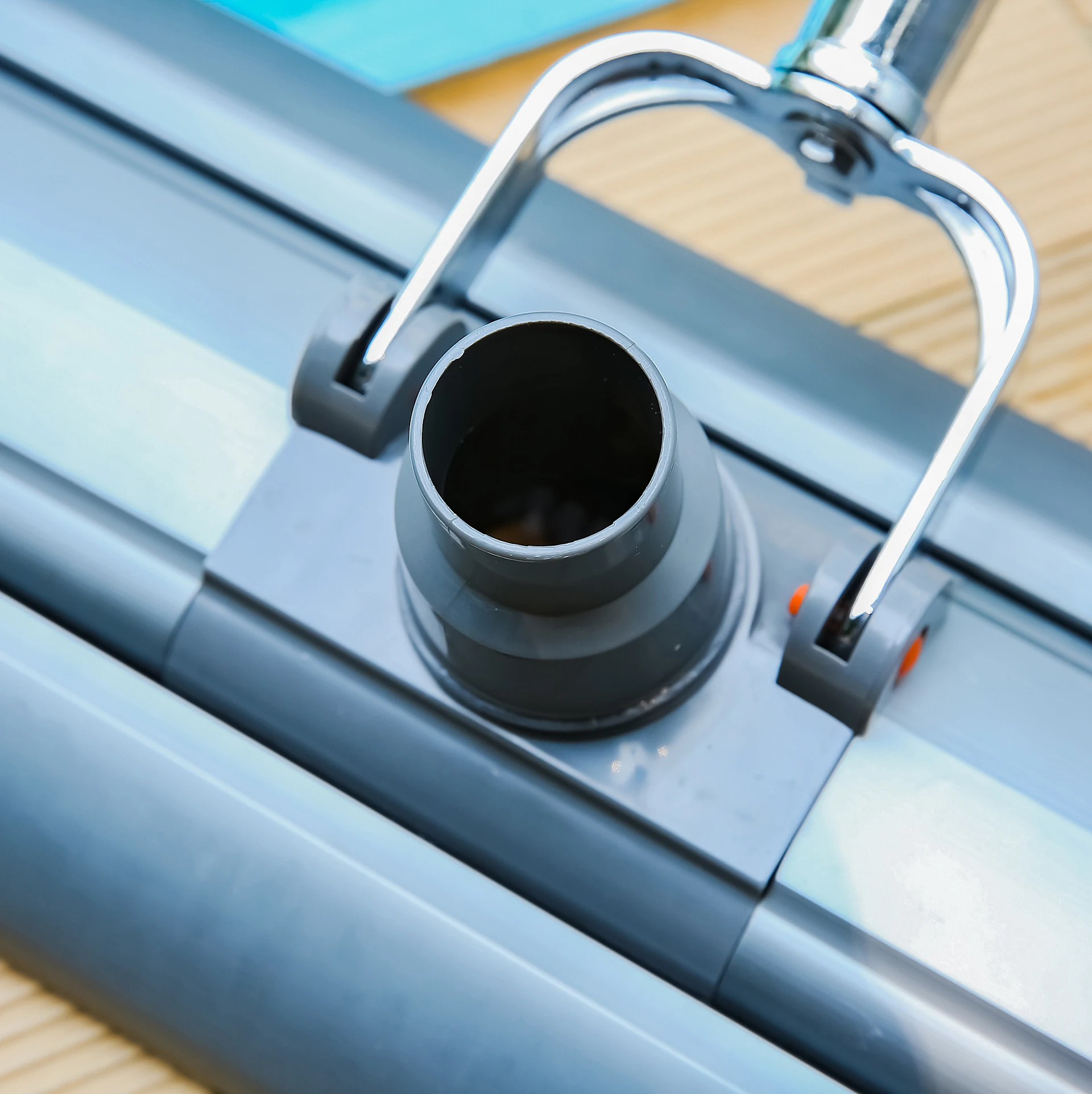 Deluxe Aluminum Alloy 18' Swimming Pool Vacuum Cleaner Brushes Flexible Vacuum Head Pool cleaning tool