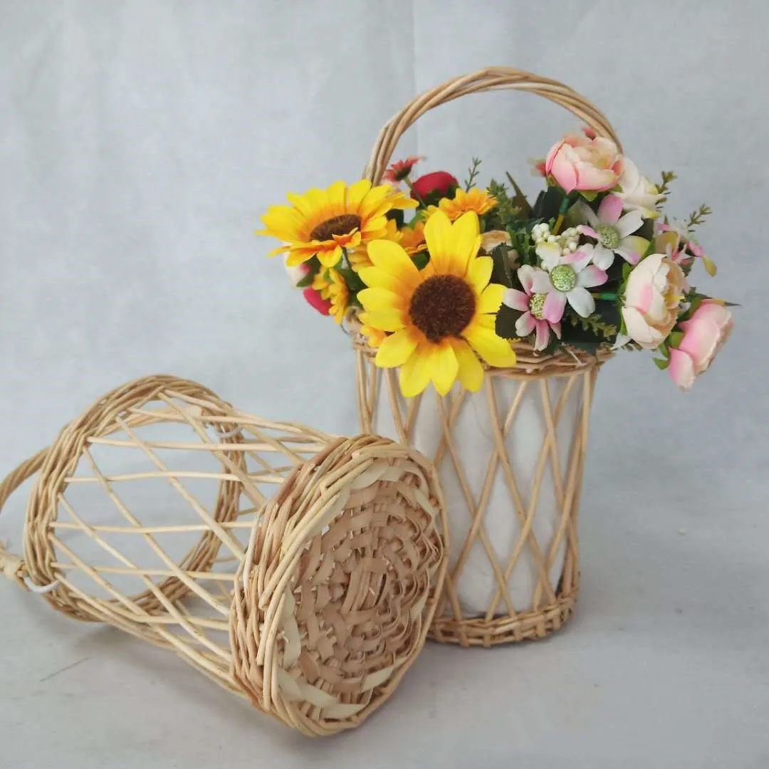 New Design Wicker Crafts Handmade Willow Home Decorative Baskets Hand Woven Wicker Flower Basket