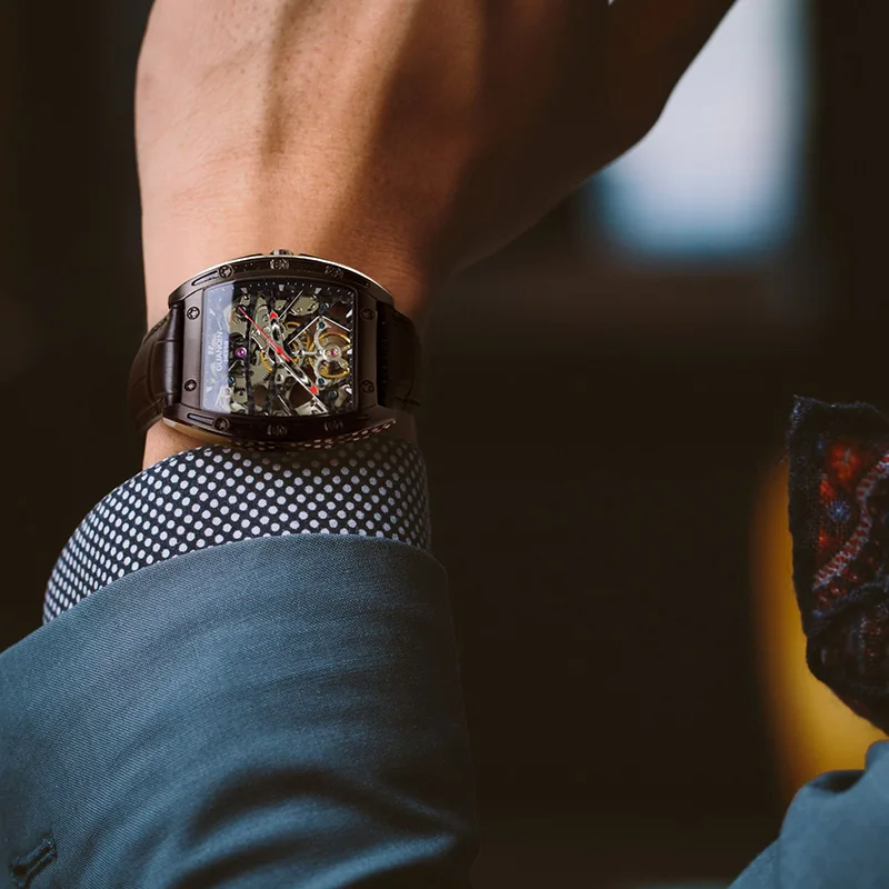 
GUANQIN Skeleton mechanical Movement Men Stainless Steel Luxury Automatic designer watches 