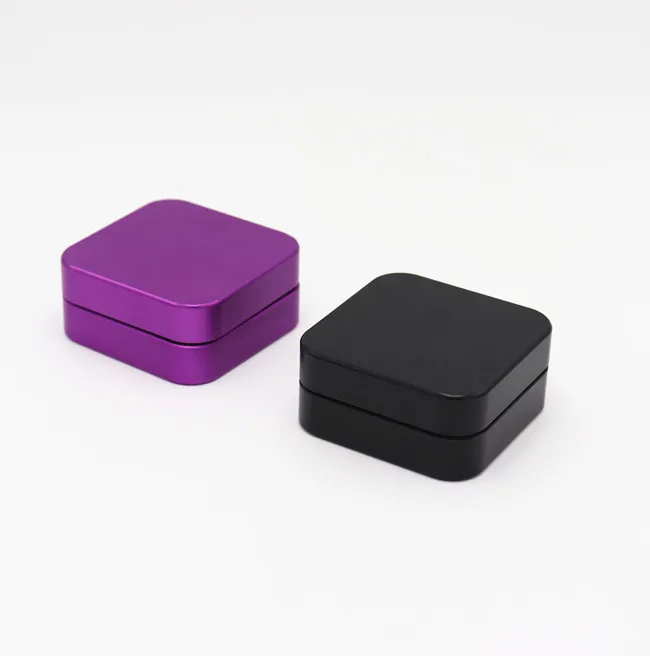 Новинка, комплект дизайнерской одежды из 2 слоев фиолетовый сплав цинка для сорняков Точильщик травы точильщика оптовая продажа мини черный измельчитель табака