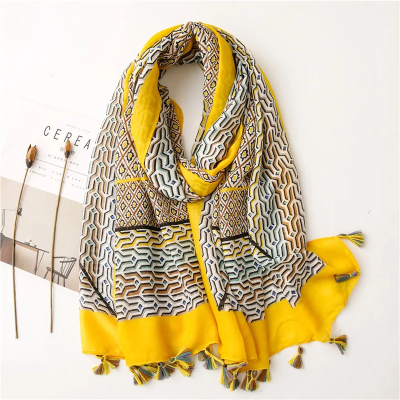 
2021 Summer Fashion Wholesale Women Scarf Beauty Soft Thin Flower Printed Long Lady Scarf 