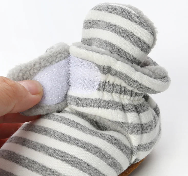 Hot selling New fashion warm Cotton fabric stars print 0-18month baby girl boots baby booties