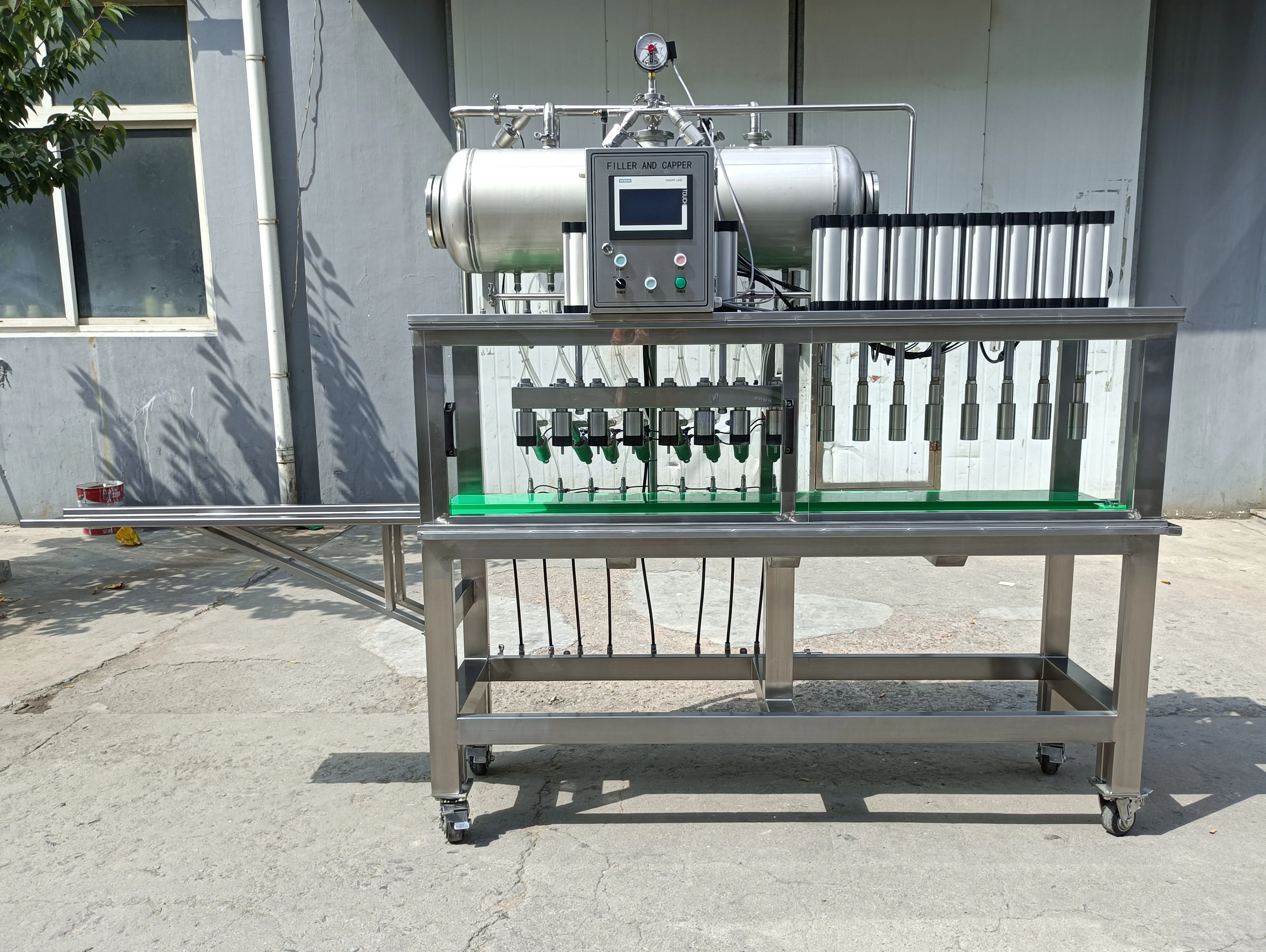 8 Heads Semi-automatic Beer bottle filling and capping machine