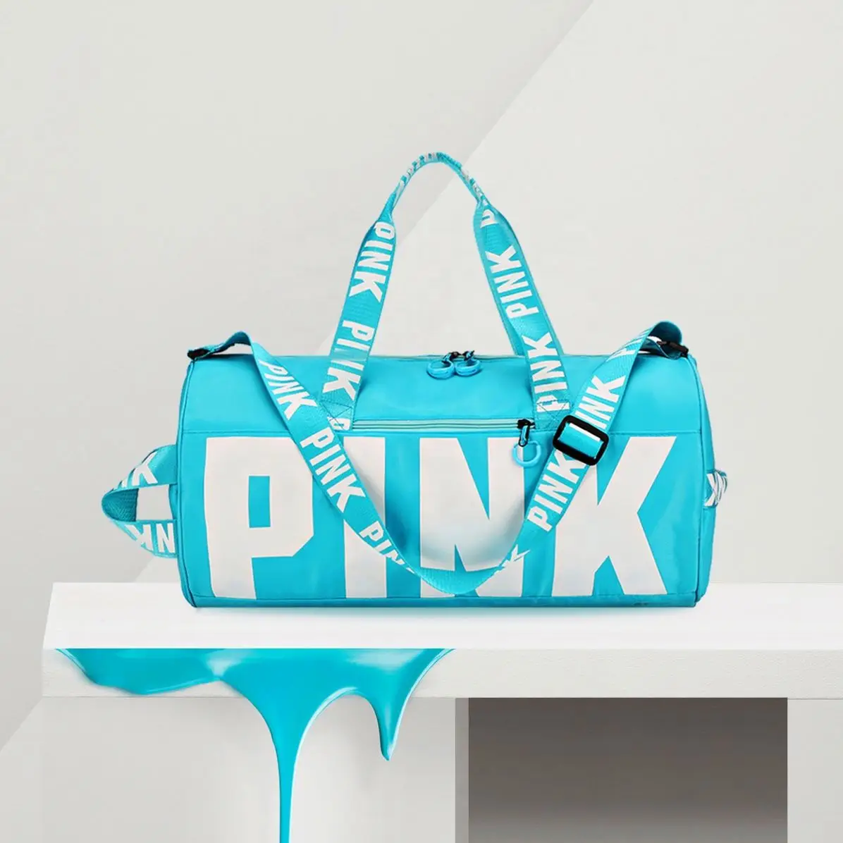 In Store  Large Capacity Sports Gym Travel Bag Outdoor Waterproof Storage Clothes Wholesale Overnight Travel Duffle Bag