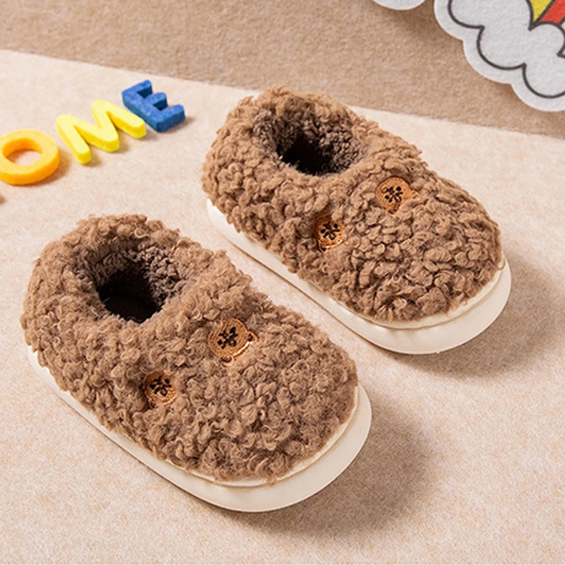 TX99 2021 Hot Sales Fashion Cute Baby Fuzzy Slippers Lining Pu Uppers Soft