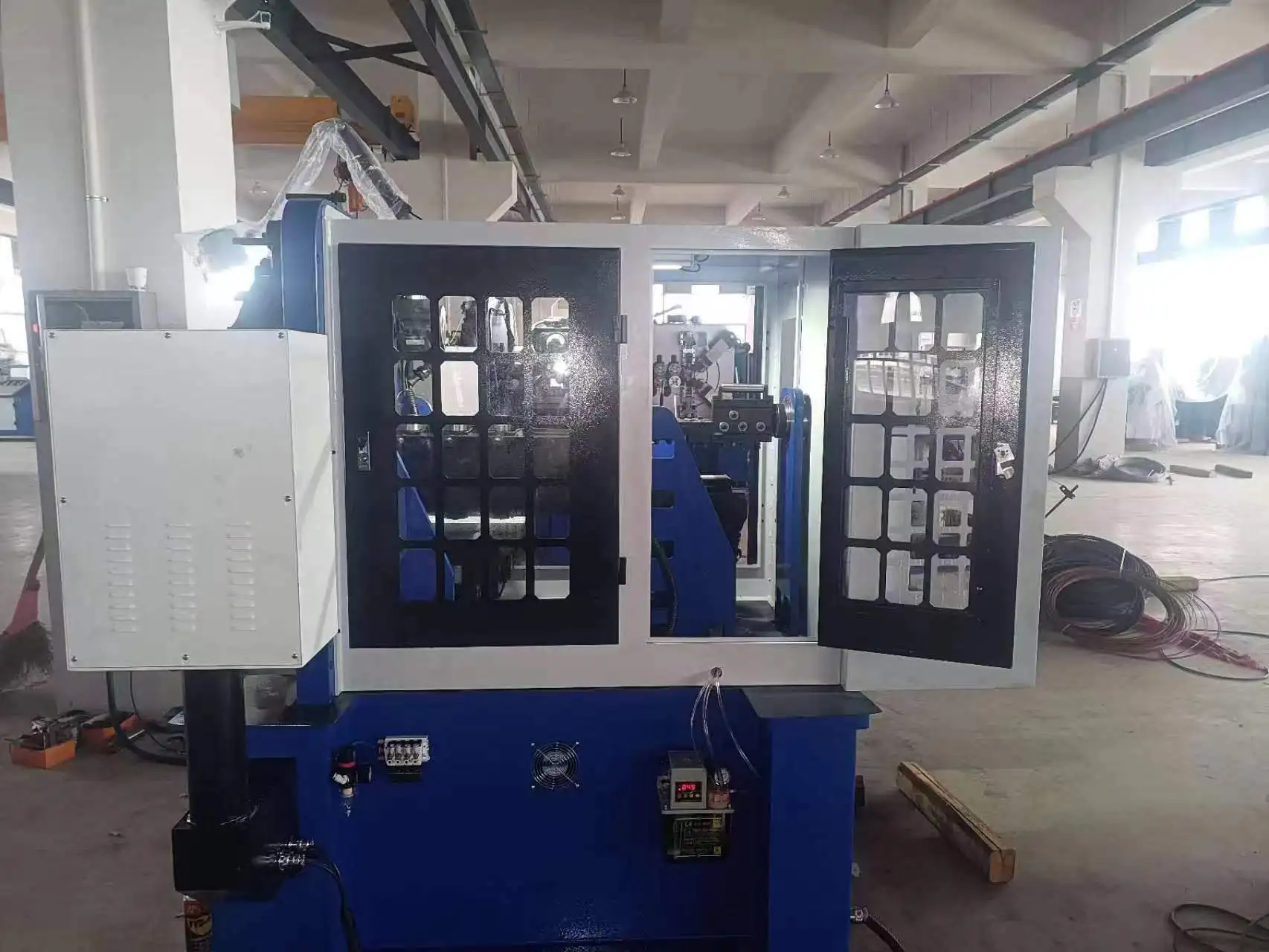 Factory Price CNC Steel Matress Spring Making Machine Multi-functional CNC Spring Coiling Machine