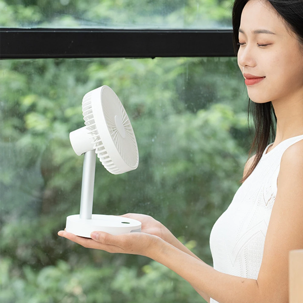 New Usb Charging Portable Table Fan Desktop Light Small Electric Small Handheld Portable Usb Mini Cooling Fans