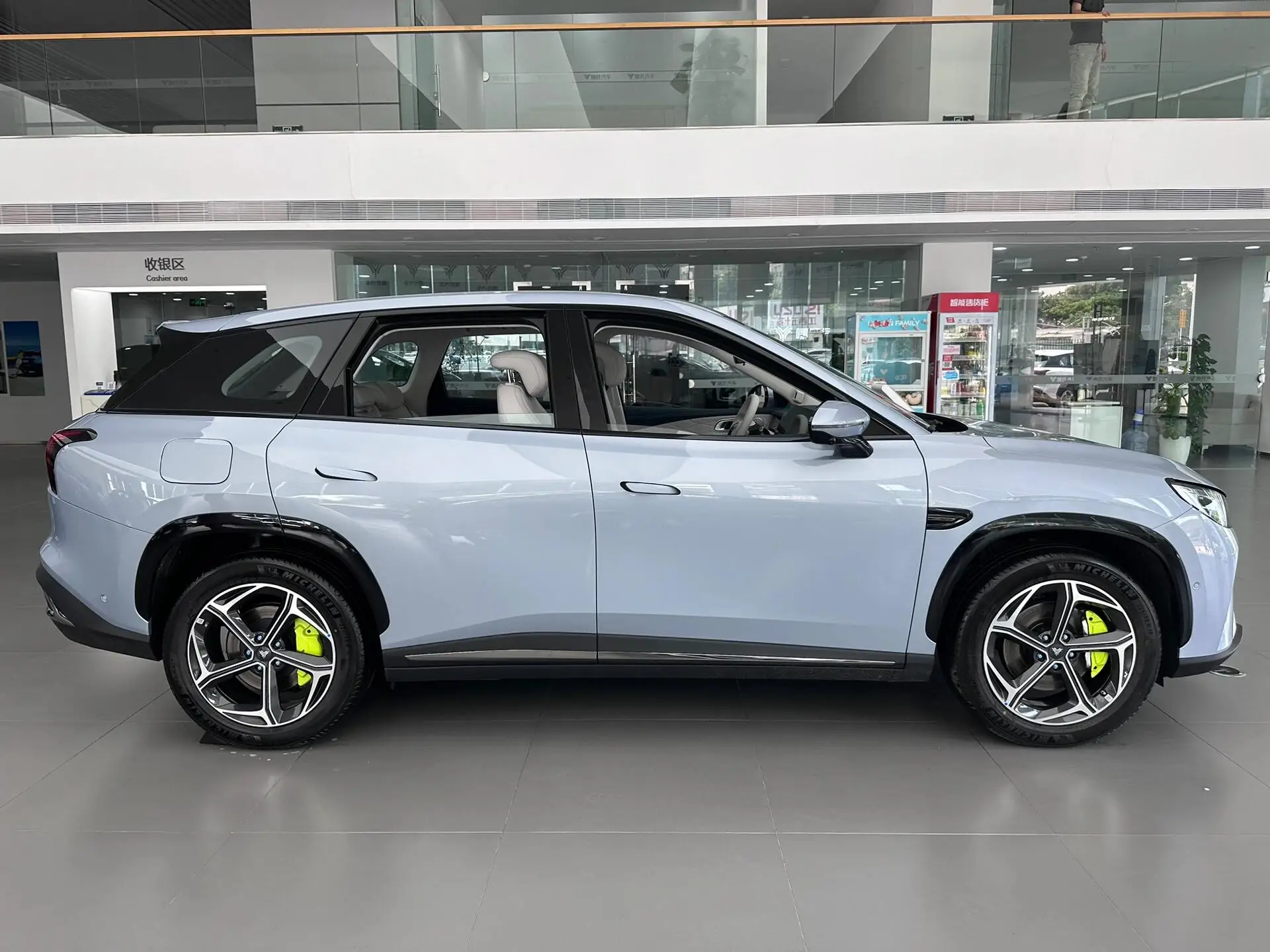 NETA L 2024 новый китайский автомобильный рынок Neta новые энергетические электромобили 5-дверный 5-местный подключаемый Гибридный Электромобиль внедорожник