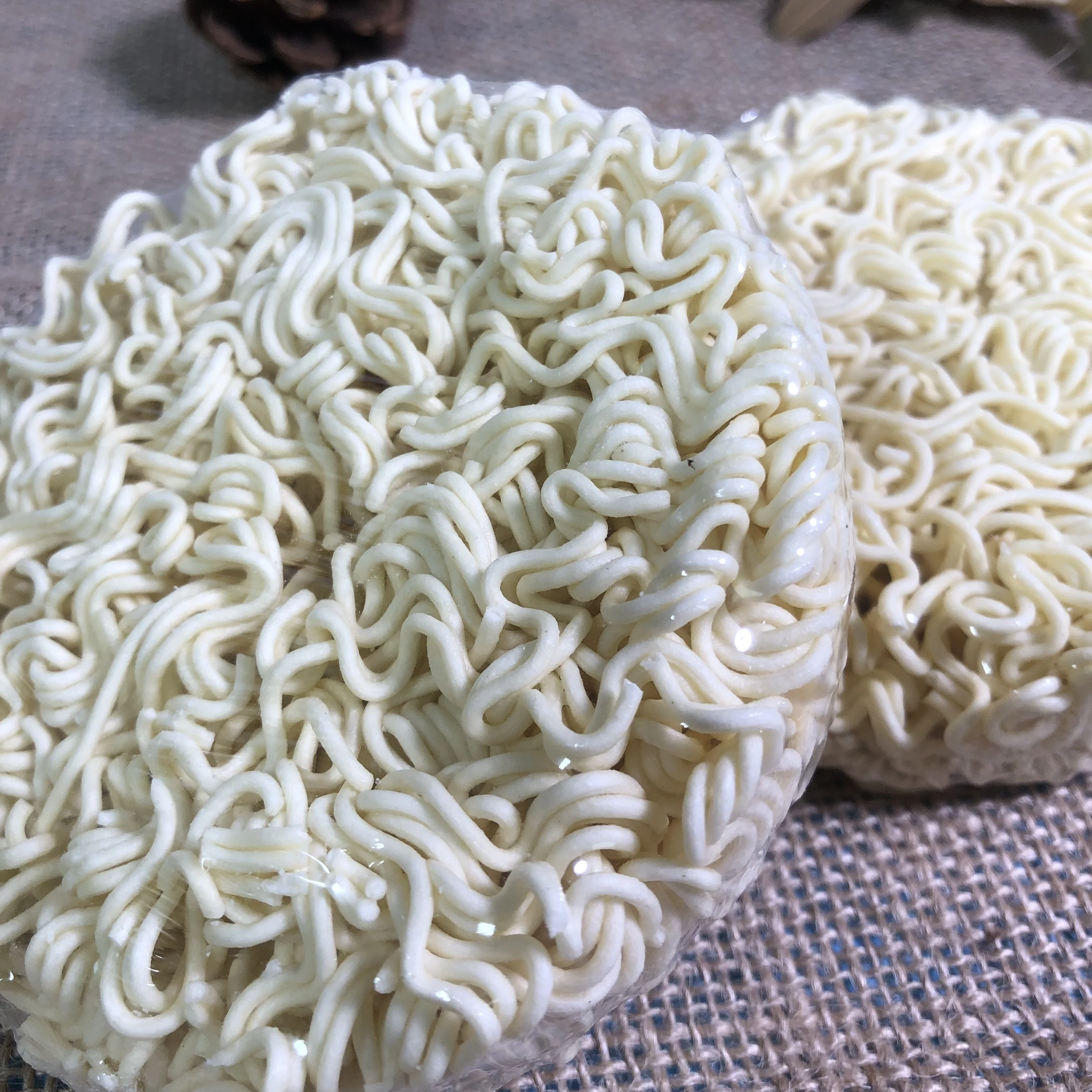 Low-Fat Nona Dried Instant Noodles Ramen Pattern Box/Bulk Packaging Primarily Made from Durum Wheat and Flour