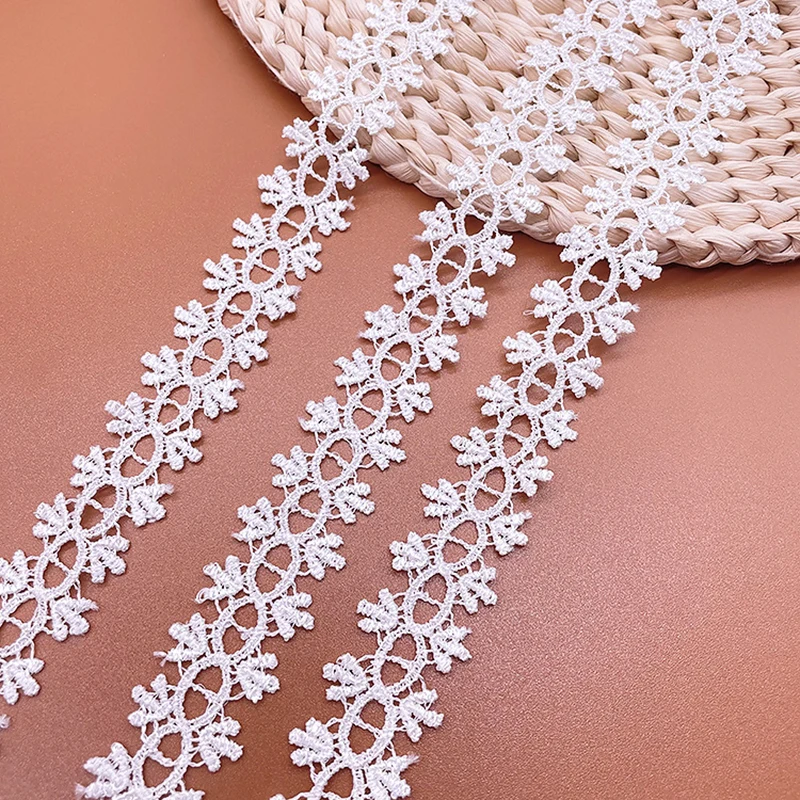 New style water-soluble embroidery lace polyester bar code wearable lace trim