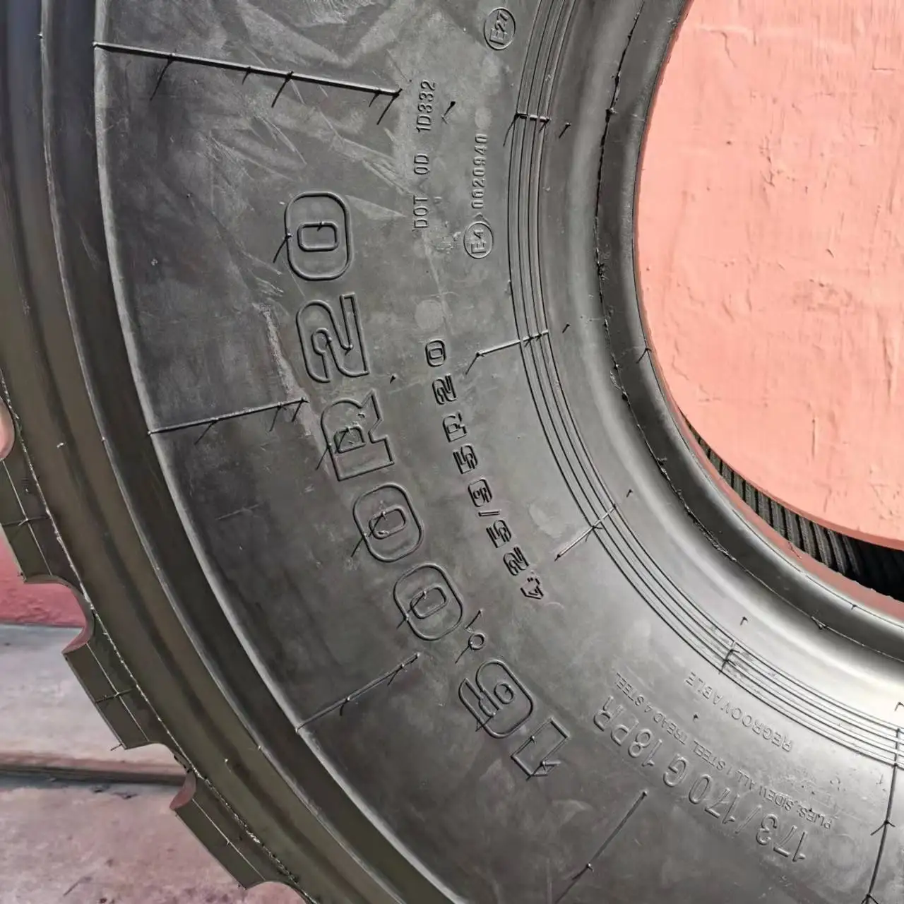 Factory Offer OTR Tyre grader tire 16.00R24 truck tires for sale16.00r20